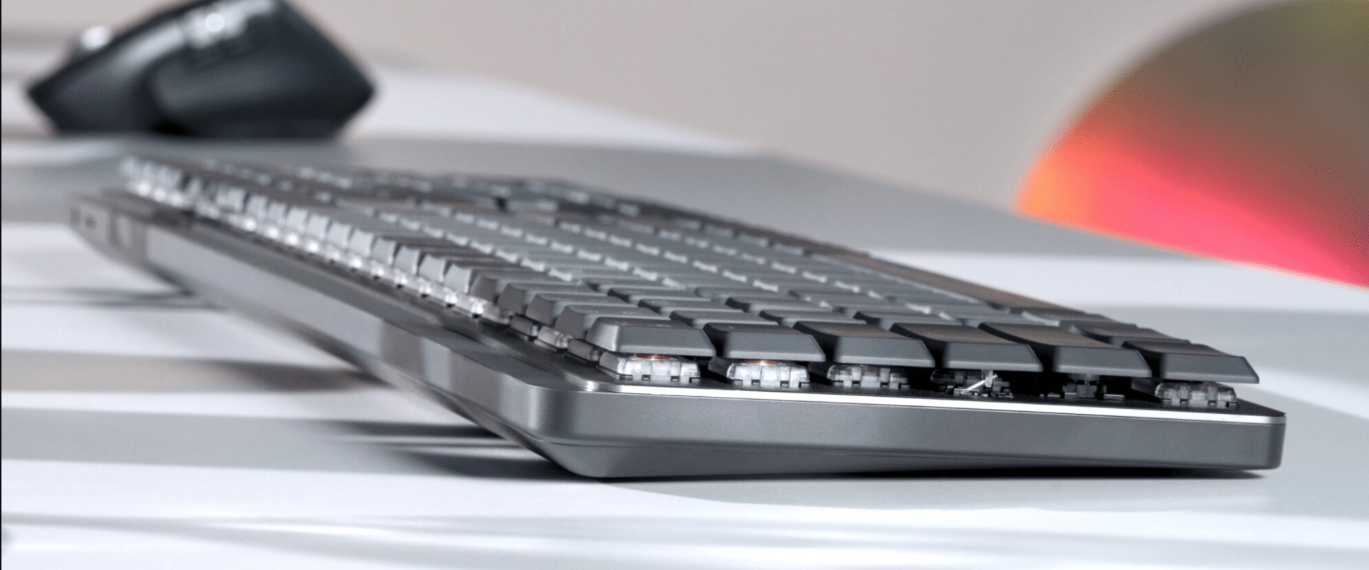 Was ist der Unterschied zwischen einer Bluetooth-Tastatur und einer drahtlosen Tastatur?